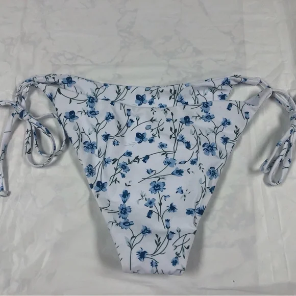 ZAFUL 2 PIECE FLORAL BIKINI SWIMSUIT SIZE 6 - Picture 3 of 7